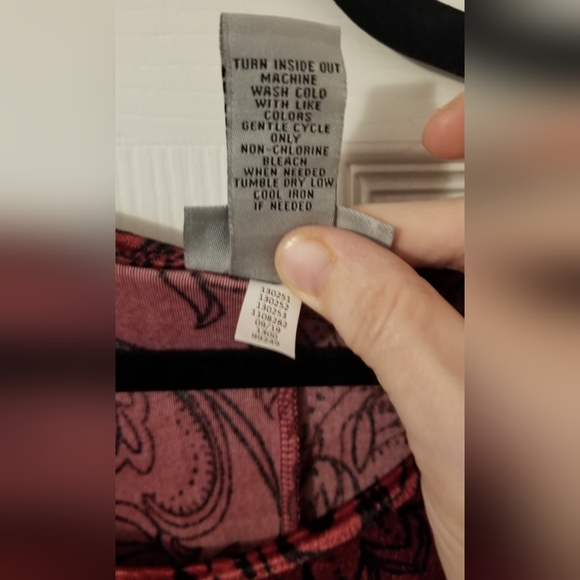 Catherines "Velvet" Top - Picture 3 of 3